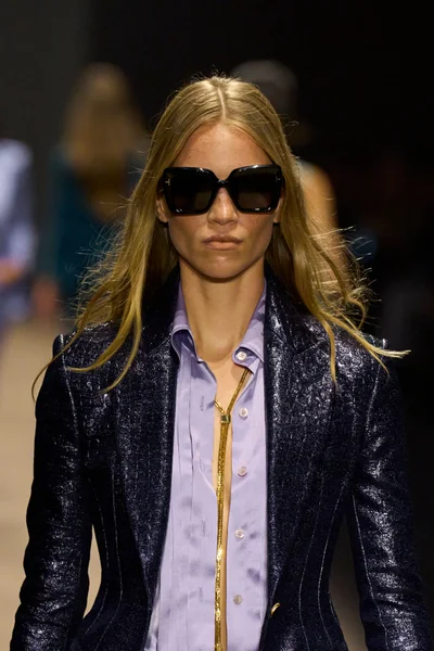 Look 92